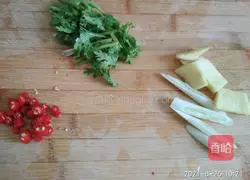 Illustration of how to make cucumber mixed with chicken breast 3