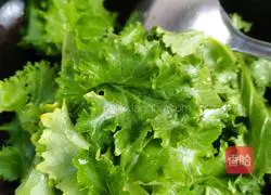 Illustration of how to make stir-fried moss leaves 5