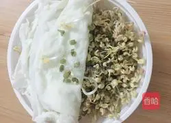 Illustration of how to shake bean sprouts~~~ 6