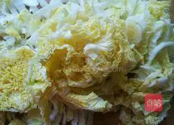 Illustration of how to make stir-fried cabbage 2