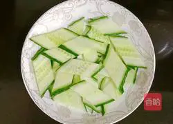 Illustration of how to stir-fry yuba and carrots 4