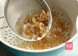 Illustration of how to make cold jellyfish 5