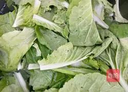 Illustration of how to make stir-fried cabbage 2