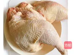 Home version of hand-shredded chicken illustration 1