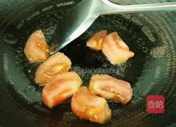 Illustration of how to stir-fry tomatoes and cabbage 5