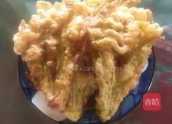 Illustration of how to make fried pumpkin flowers 8