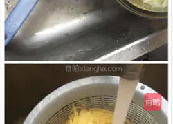 Illustration of how to make cold spicy potato shreds 6