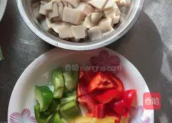 Illustration of how to make fried mushrooms with three peppers (fried king oyster mushrooms with colored peppers) 2