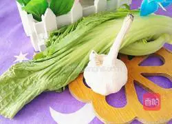 Illustration of how to stir-fry mustard greens 1