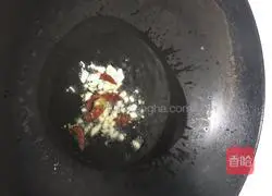 Illustration of how to make vinegared fungus and cabbage 4