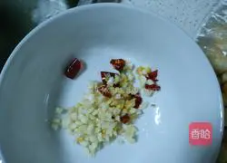 Illustration of how to make enoki mushrooms in oil 3