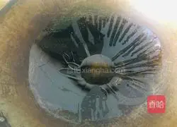 Illustration of how to make stir-fried lettuce 3