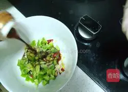 Illustration of how to make enoki mushrooms in oil 8