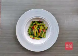 Illustration of how to make abalone slices with cold sauce 15