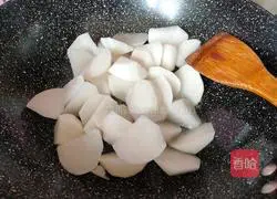 Illustration of braised radish 5