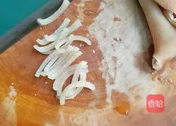 Illustration of how to make pork skin jelly 3