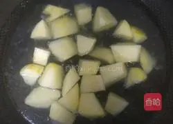 Illustration of how to make curry potatoes 3