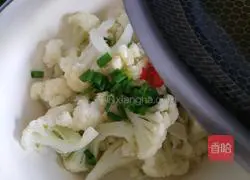 Illustration of how to make cold cauliflower 4