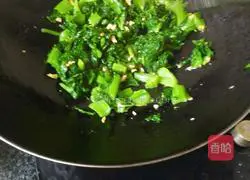 Illustration of how to make garlic braised vegetables 8