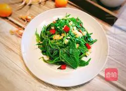 Illustration of how to make cold mulberry leaf sprouts 10