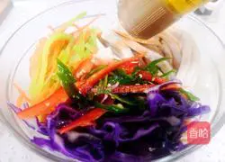 Illustration of how to make tofu mixed with three shreds 6