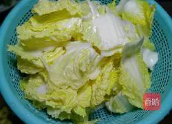 Illustration of how to make ginger baby cabbage 2