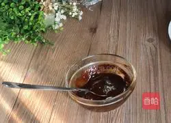 Illustration of how to make vegetable rolls 12