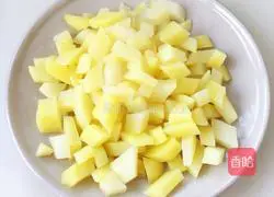 Illustration of how to make flavored potato chunks 5
