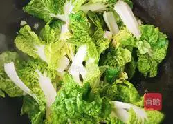 Illustration of how to make garlic and cabbage 3