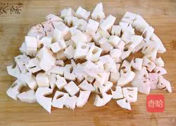 Illustration of how to make sweet and sour lotus root 1 