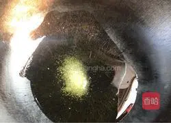 Illustration of how to make fresh peach and roasted potatoes 5