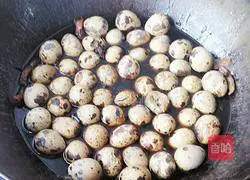 Illustration of how to make five-spice braised eggs 6