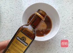 Illustration of how to make spinach with olive oil sauce 7