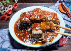 Illustration of how to make spicy stinky dried seeds 12