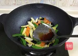 Illustration of how to stir-fry seasonal vegetables with corn shoots 7