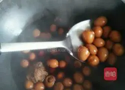 Illustration of how to make braised quail eggs 7