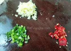 Illustration of how to make cold preserved eggs 2