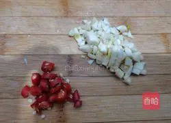 Illustration of how to make fried snow peas 4