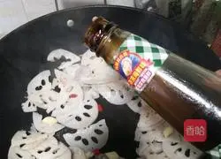 Illustration of how to make vegetarian fried lotus root slices 10