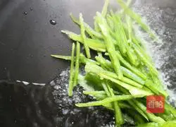 Illustration of how to stir-fry carrots 6