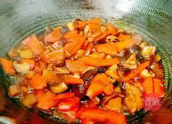 Illustration of how to make oil-consuming mushrooms and carrots 13