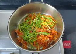  Fish-flavored shredded pork (vegetarian version) recipe 8