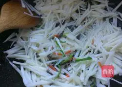 Stir-fried shredded yam Practice illustration 6