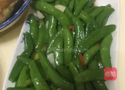 Illustration of how to make stir-fried sweet beans 3