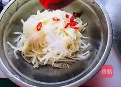 Illustration of how to make cold kohlrabi 6