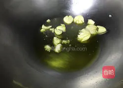 Illustration of how to make stir-fried kale 4