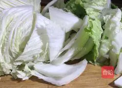 Illustration of how to make spicy and sour Chinese cabbage 1