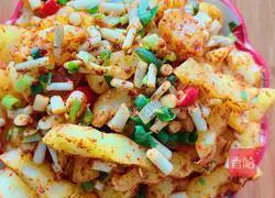 Illustration of how to make wolf tooth potatoes 4