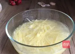 Illustration of how to make cold shredded potatoes 3