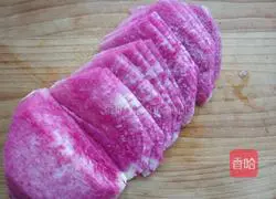 Illustration of how to make sweet and sour radish shreds 1